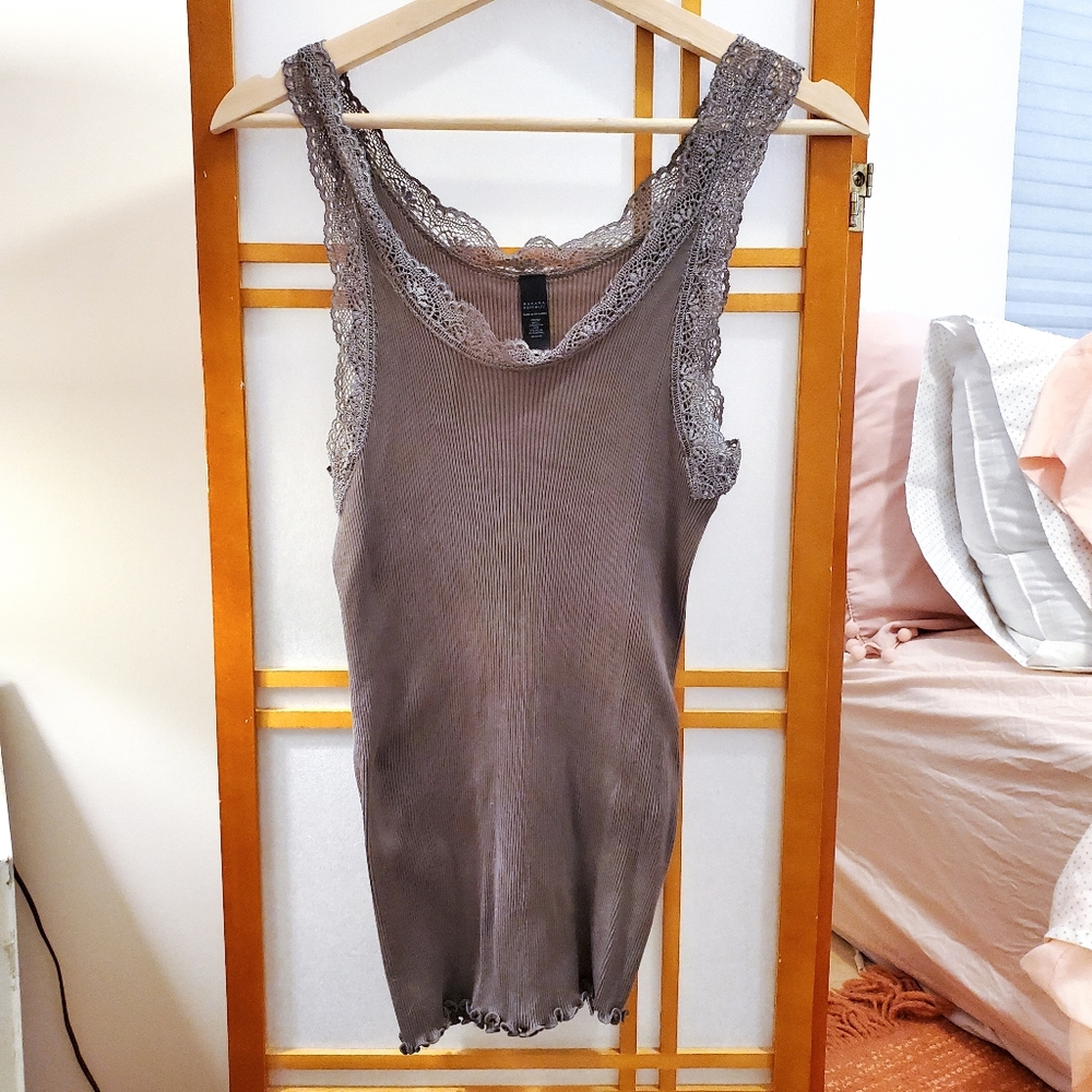 Ribbed, Grey, Lace-rimmed Tank Top